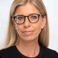 Dr. Julia Schneider